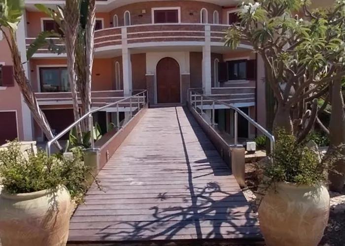 Giulia Guest house 4*