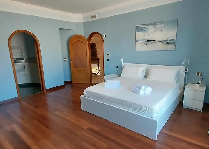 Giulia Guest house 4*