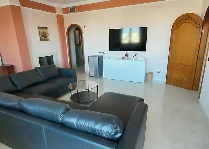 Giulia Guest house 4*