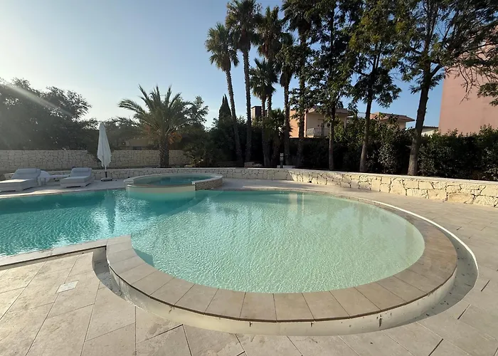 Giulia Guest house 4*